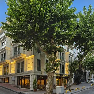 Grand Naki *** Estambul